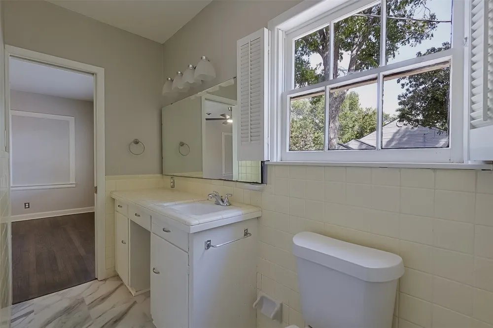 606 Bryson Street Waxahachie, TX 75165