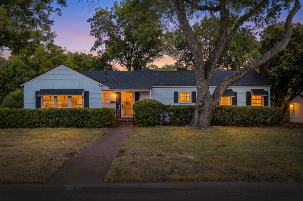 606 Bryson Street Waxahachie, TX 75165