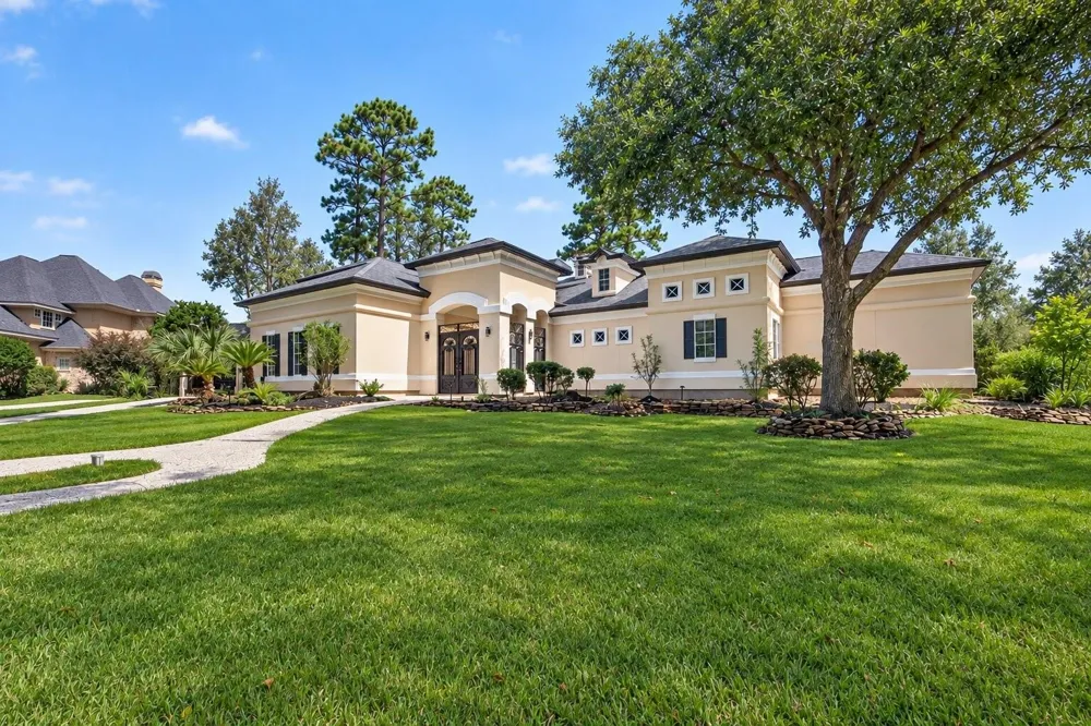 46 Kingwood Greens Drive Houston, TX 77339