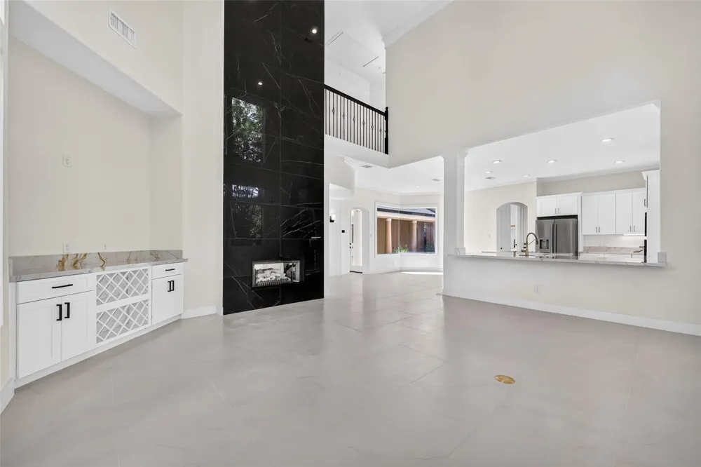46 Kingwood Greens Drive Houston, TX 77339