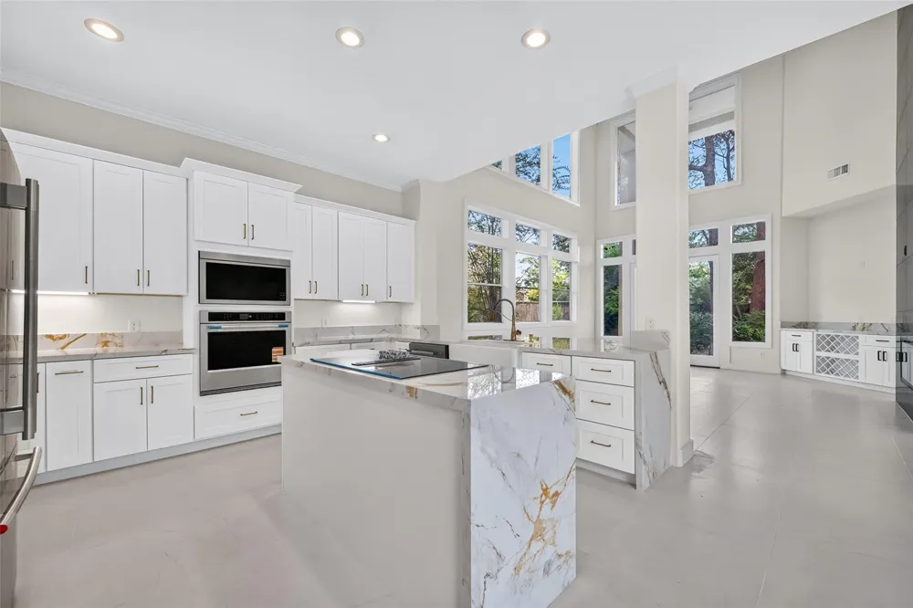 46 Kingwood Greens Drive Houston, TX 77339