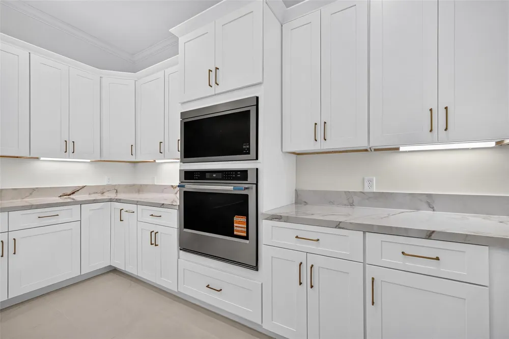 46 Kingwood Greens Drive Houston, TX 77339