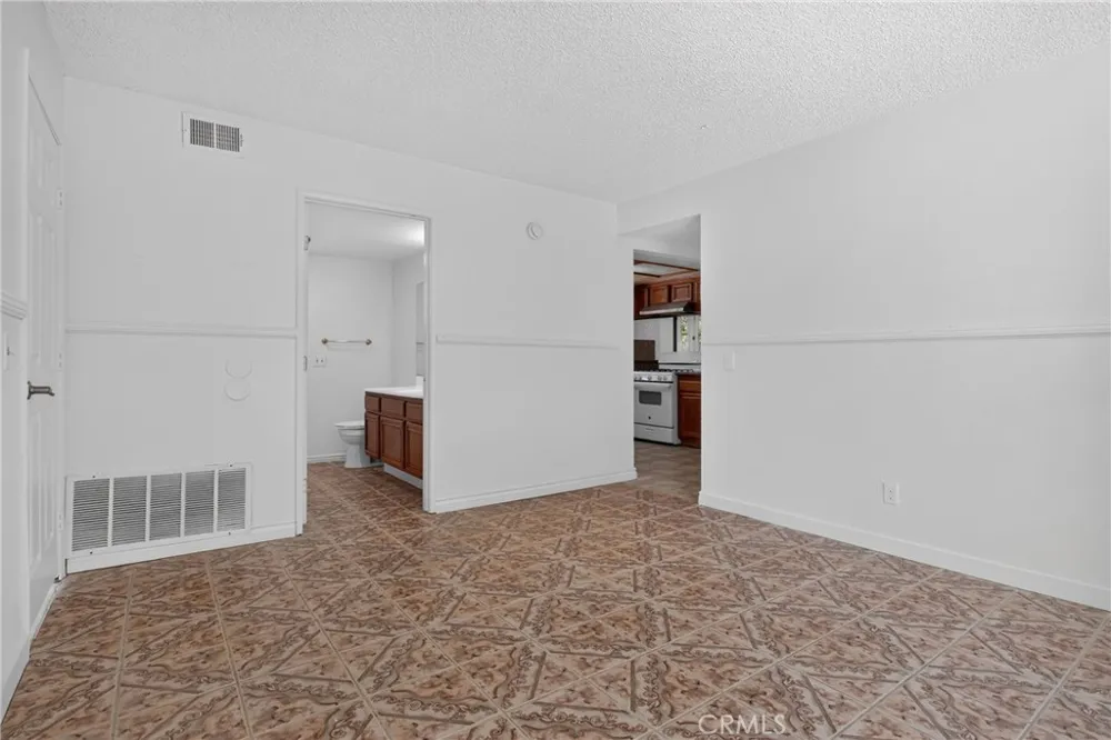 37723 Sandra Lane Palmdale, CA 93550