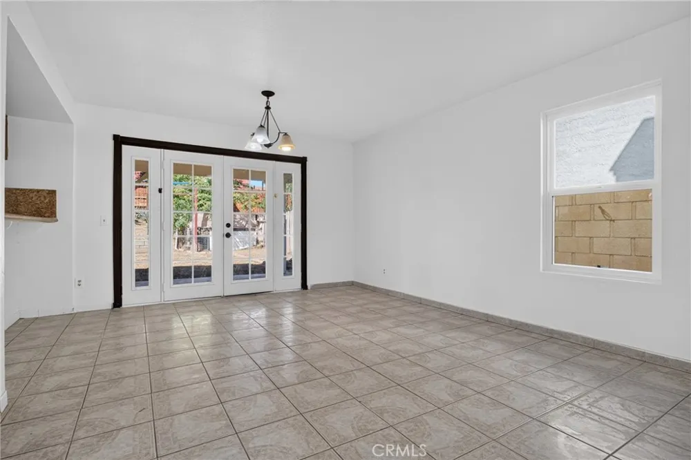 37723 Sandra Lane Palmdale, CA 93550