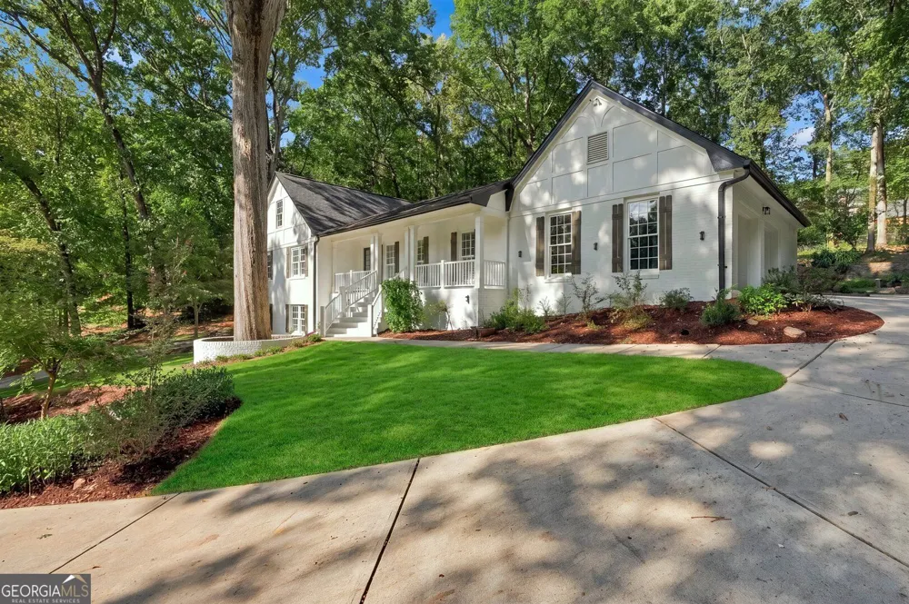 1761 E Gate DR Stone Mountain, GA 30087