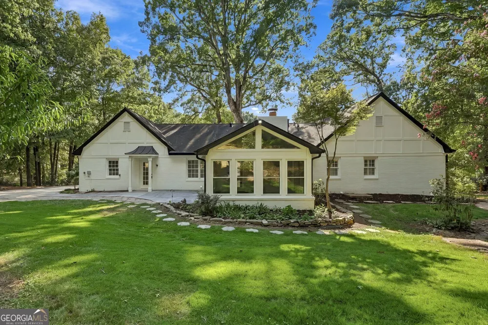 1761 E Gate DR Stone Mountain, GA 30087
