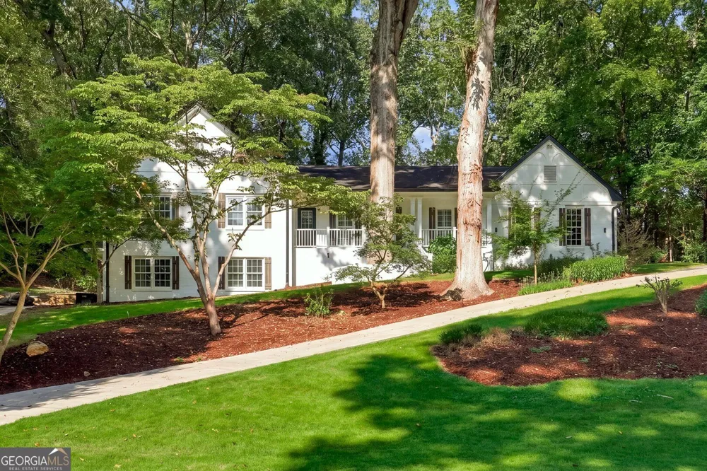 1761 E Gate DR Stone Mountain, GA 30087