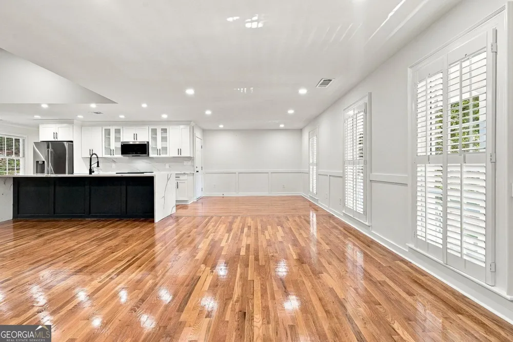 1761 E Gate DR Stone Mountain, GA 30087