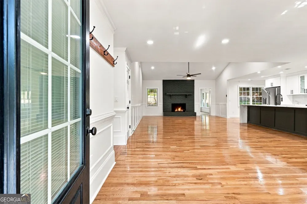 1761 E Gate DR Stone Mountain, GA 30087