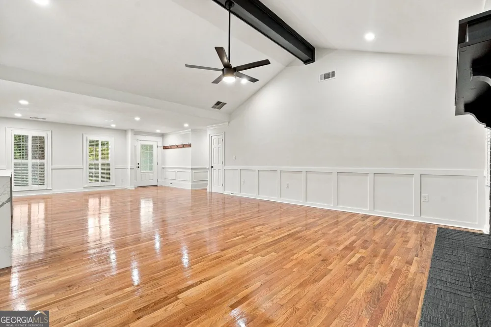 1761 E Gate DR Stone Mountain, GA 30087