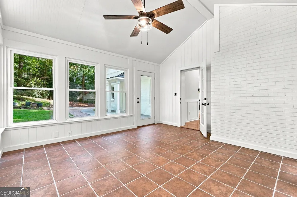 1761 E Gate DR Stone Mountain, GA 30087