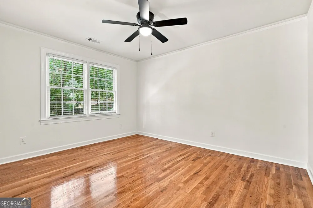 1761 E Gate DR Stone Mountain, GA 30087