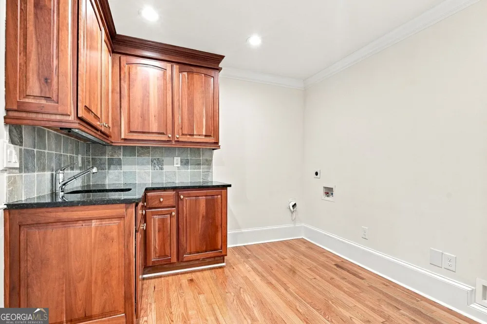 1761 E Gate DR Stone Mountain, GA 30087