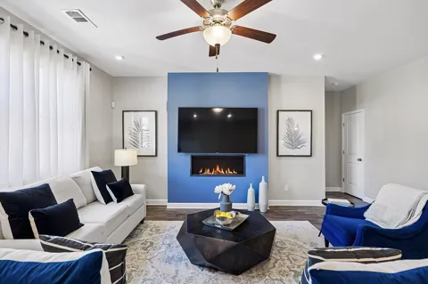 7110 Ivory Way