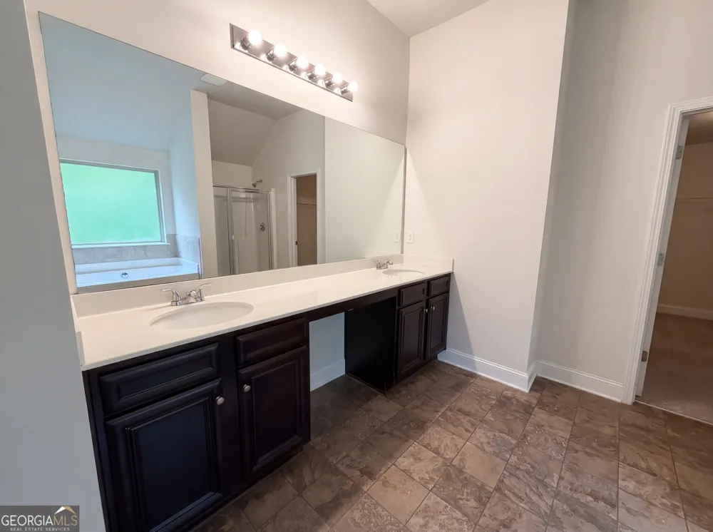 2627 Glenbrook LN Conyers, GA 30012