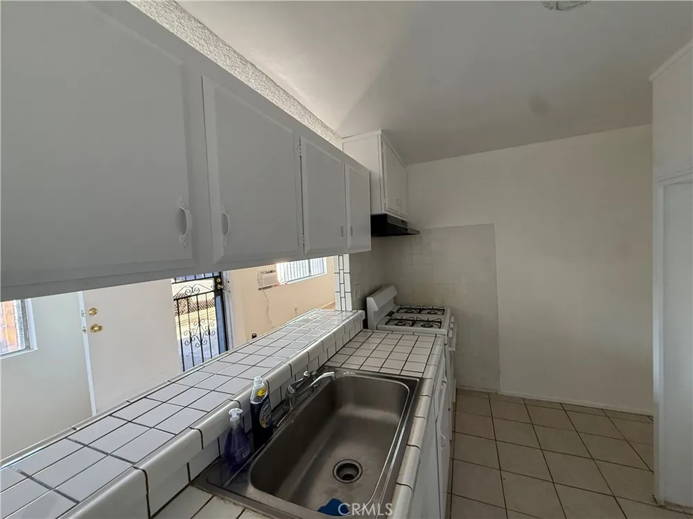 4910 E 4th Street Los Angeles, CA 90022