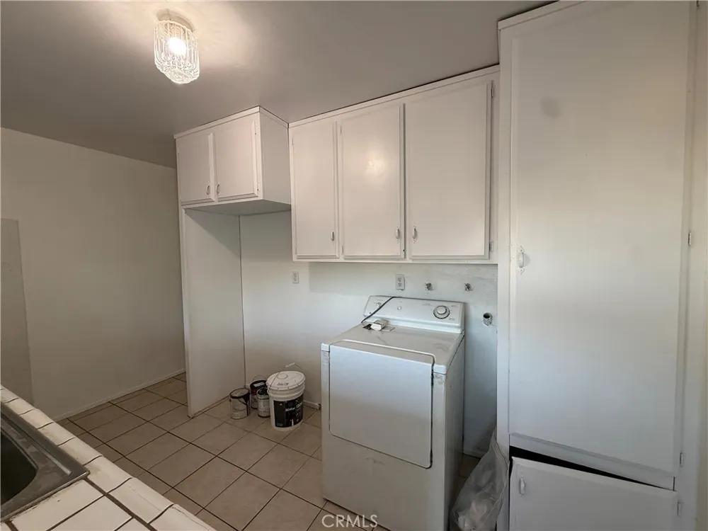4910 E 4th Street Los Angeles, CA 90022