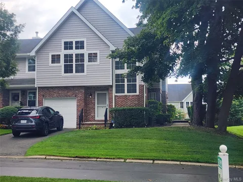 4 Sprucewood Boulevard