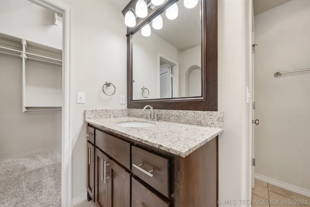 12544 S 71st East Avenue Bixby, OK 74008