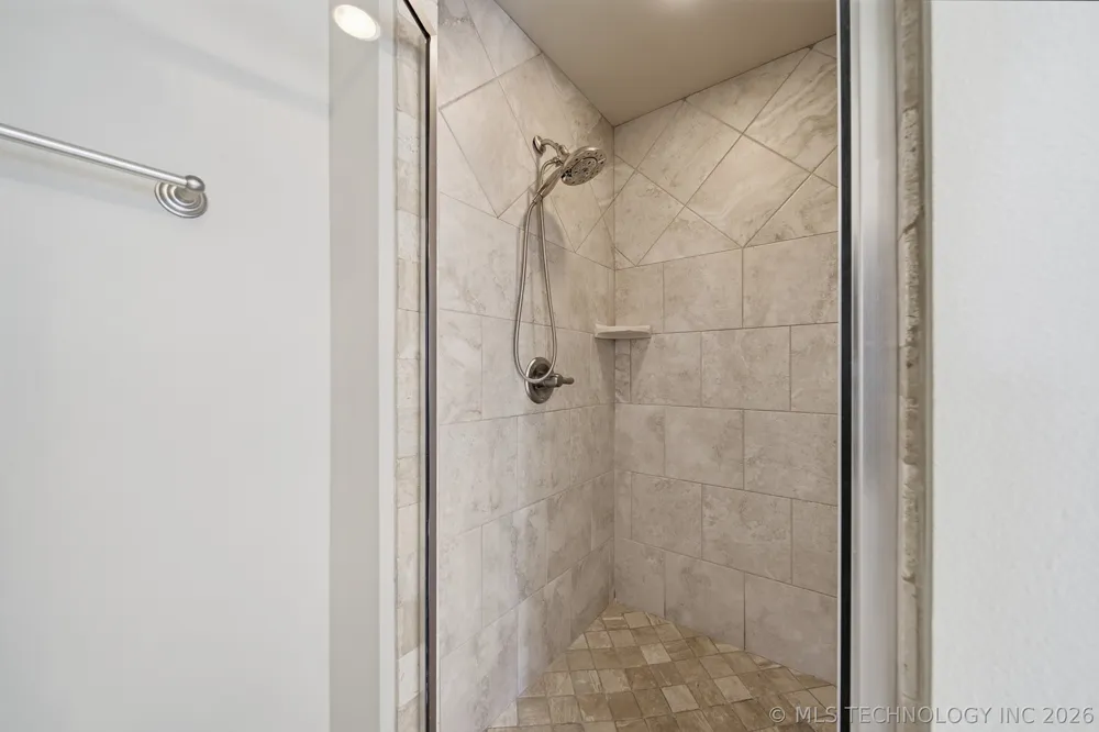12544 S 71st East Avenue Bixby, OK 74008