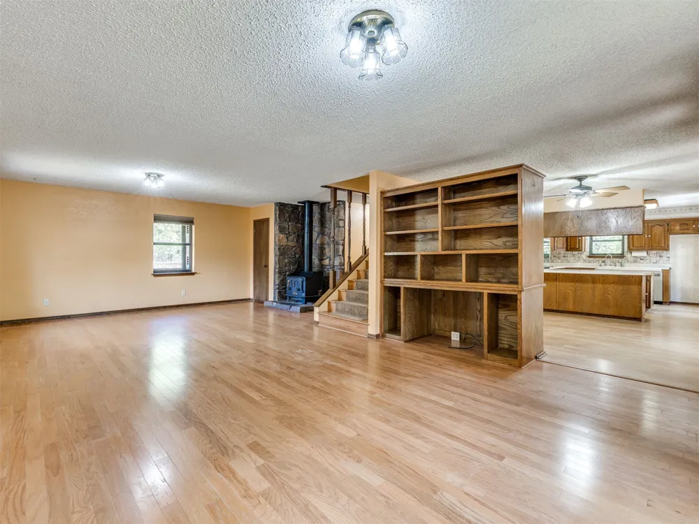8990 W 155th Street Skiatook, OK 74070