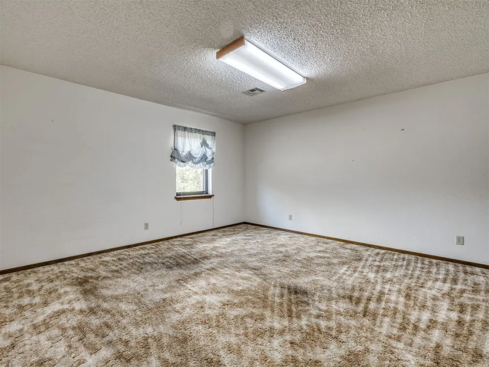 8990 W 155th Street Skiatook, OK 74070