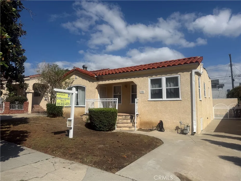 1056 W 8th San Pedro, CA 90017