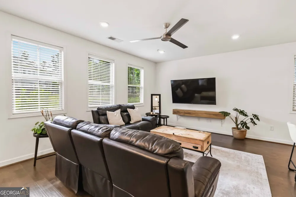 1256 Herty DR Marietta, GA 30062