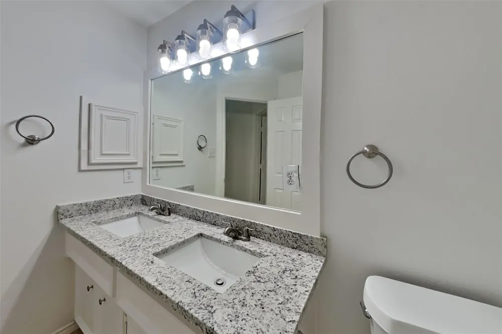 2223 Ridgefield Park Lane Richmond, TX 77469