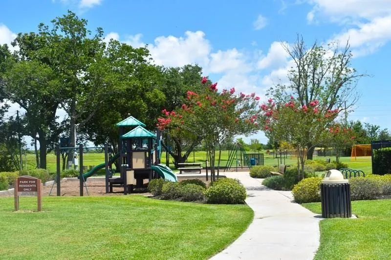 7615 Adobe Canyon Lane Richmond, TX 77469
