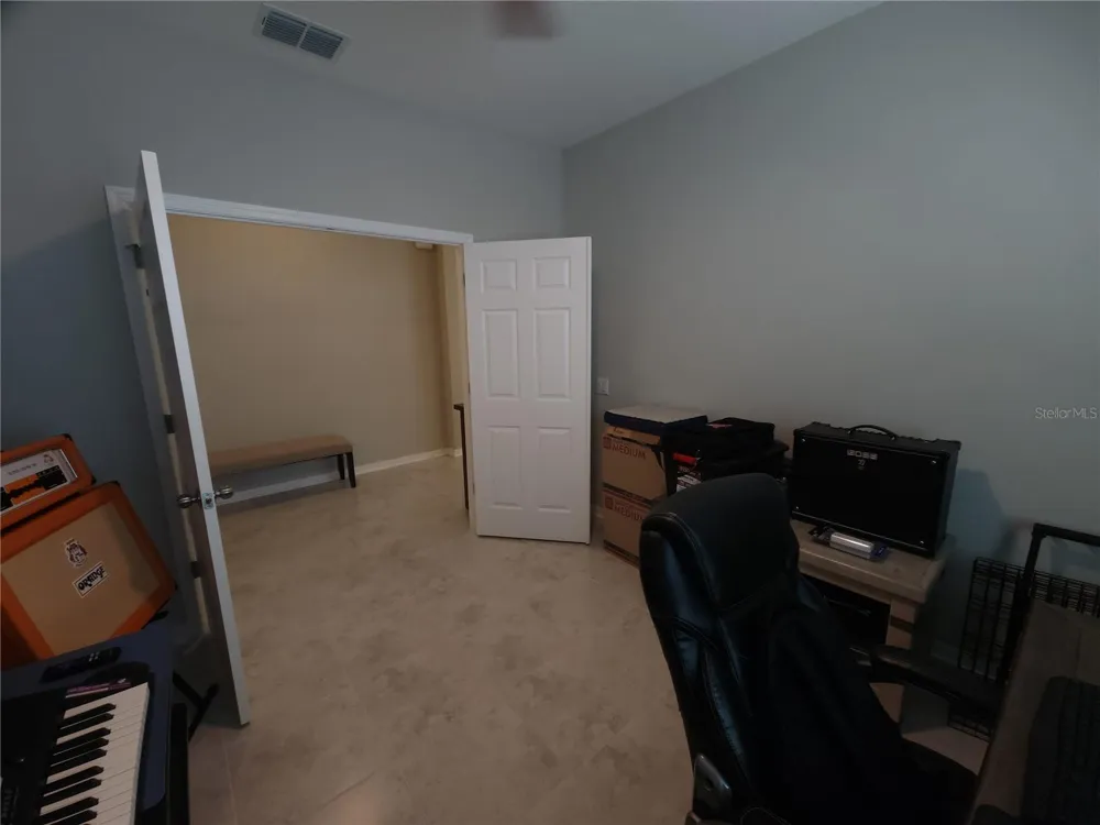 9342 CRESCENT RAY DRIVE Wesley Chapel, FL 33545