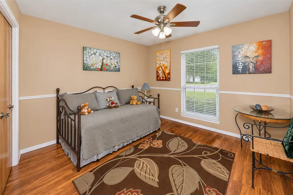2125 Cambridge Drive Hurst, TX 76054