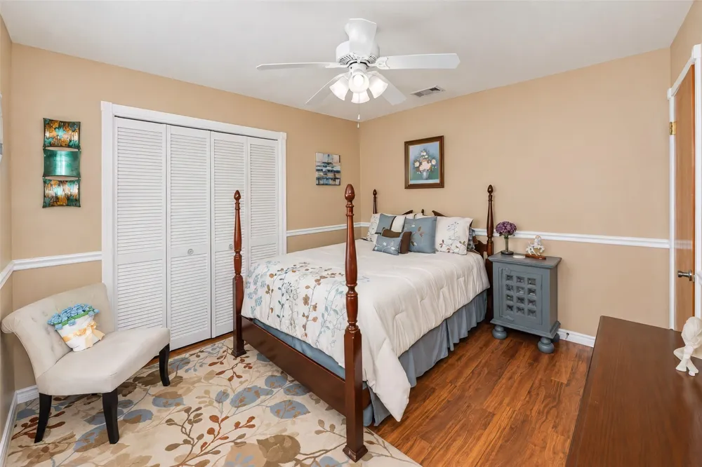 2125 Cambridge Drive Hurst, TX 76054