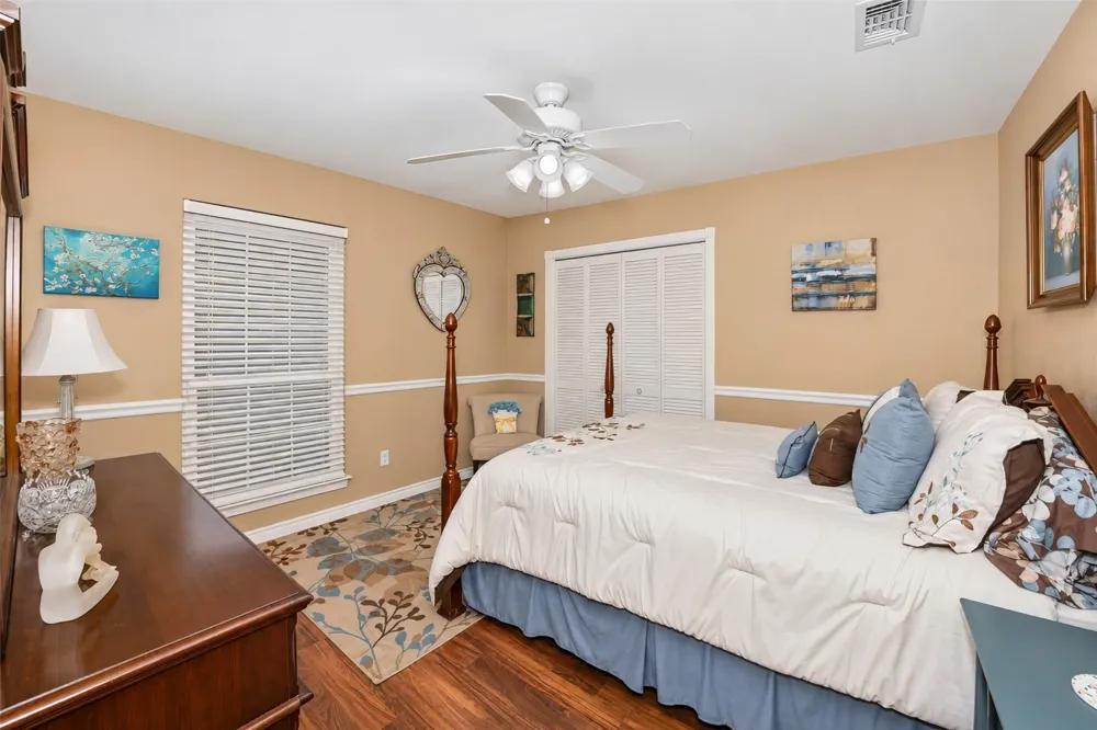2125 Cambridge Drive Hurst, TX 76054