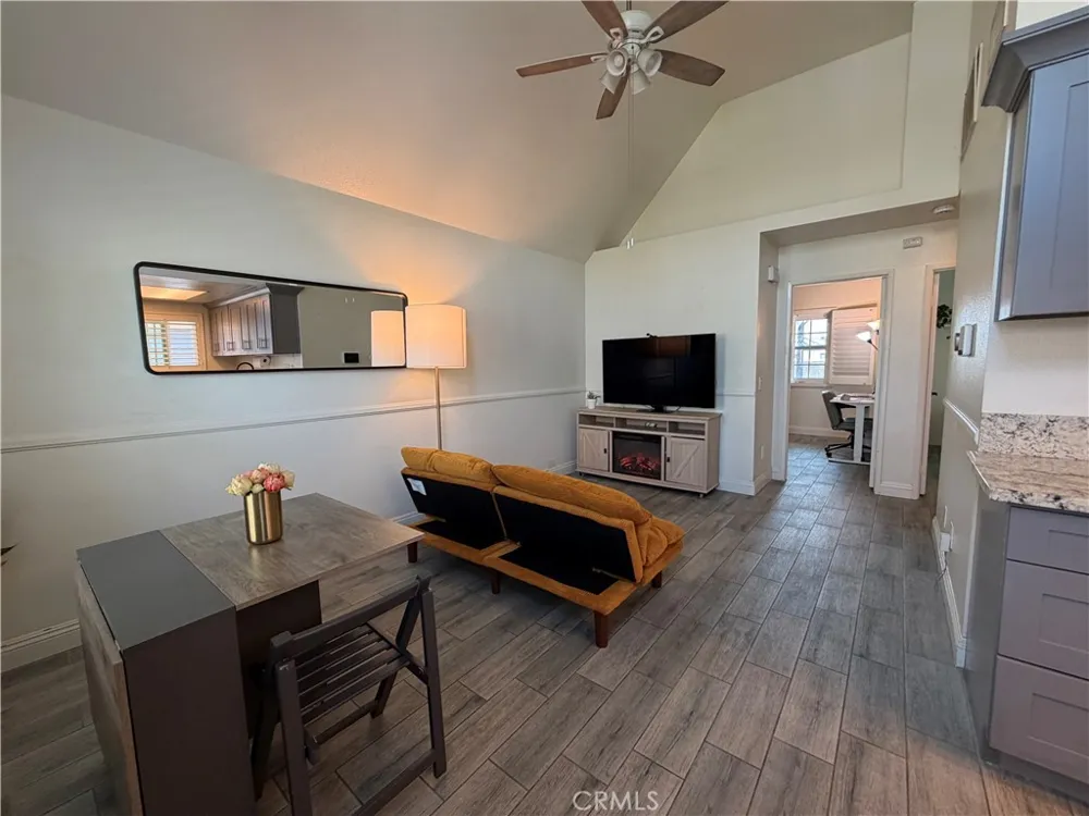 14515 Woodland #13 Fontana, CA 92337