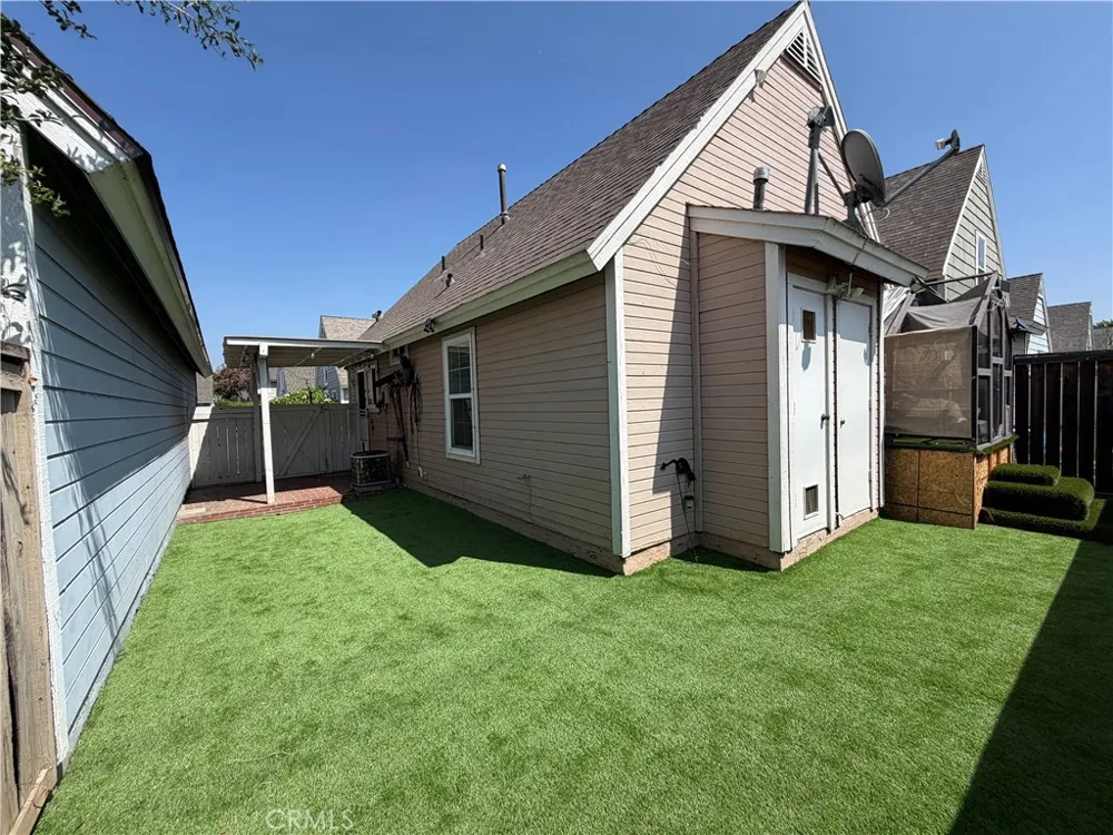 14515 Woodland #13 Fontana, CA 92337