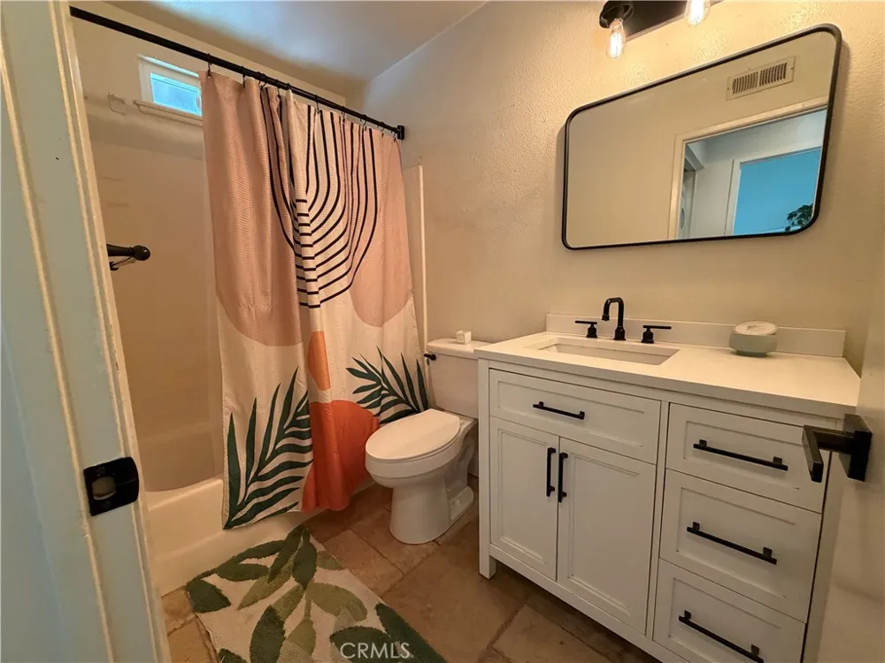 14515 Woodland #13 Fontana, CA 92337