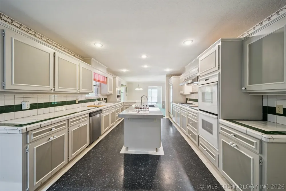 30875 S 171st Street S Coweta, OK 74429