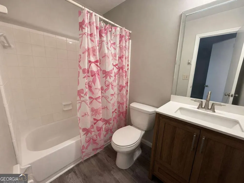 1015 Rock Creek LN Norcross, GA 30093