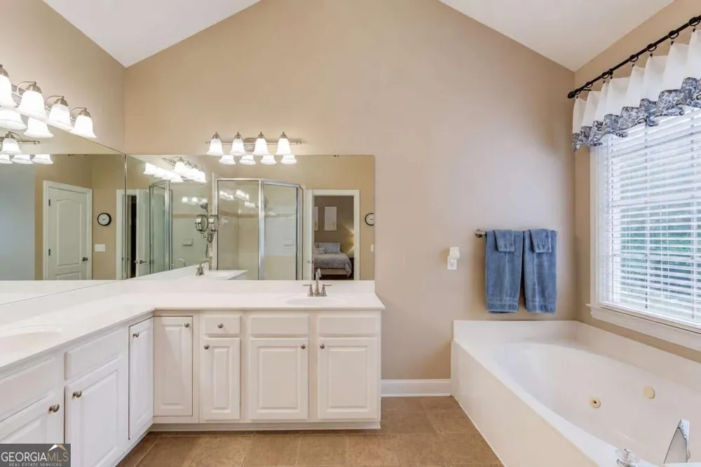 1131 Overlook LN Monroe, GA 30656