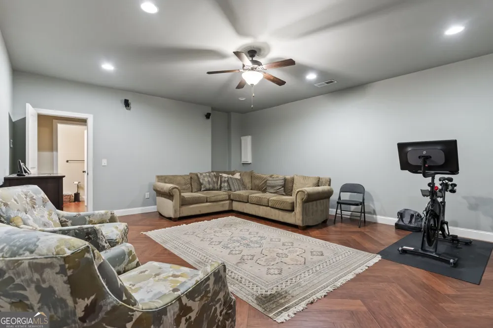 276 Trecastle SQ Canton, GA 30114
