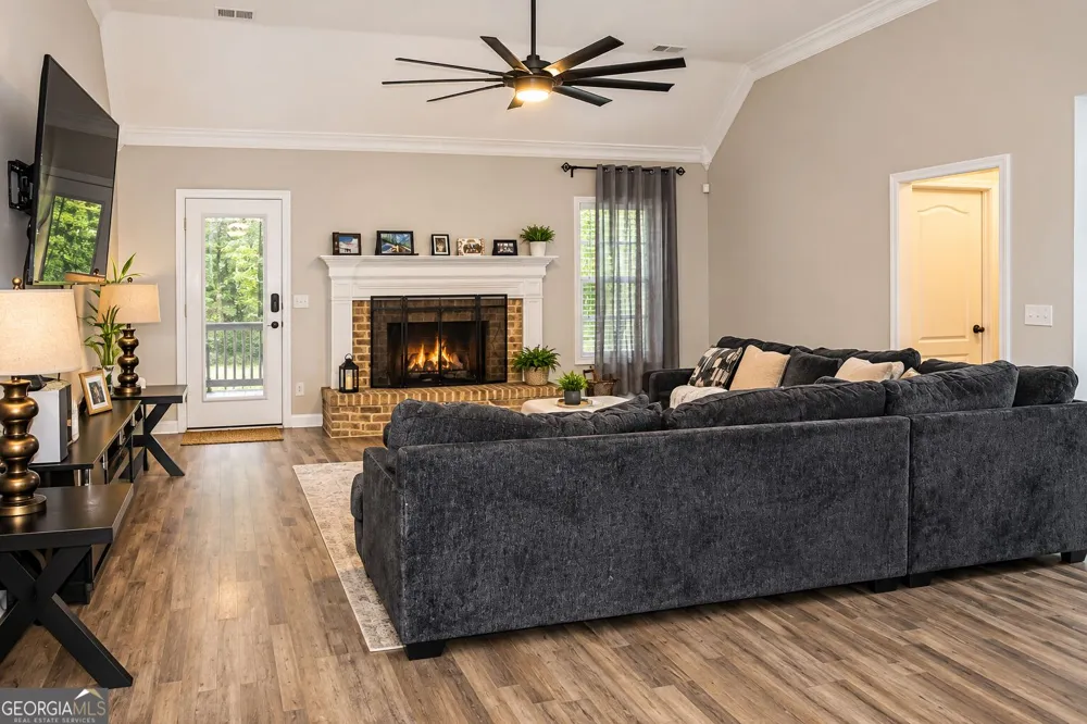 155 Rose Walk DR Covington, GA 30016