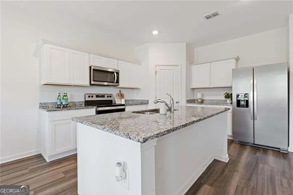 778 Knightsbridge LN Winder, GA 30680