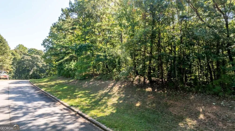205 Long Cove DR LaGrange, GA 30240