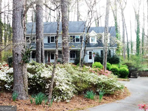 1786 SW Bear Cave SW