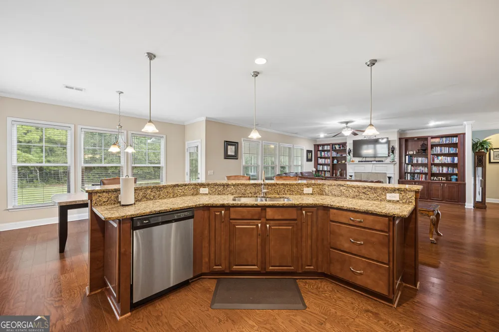 166 Moor Hen LNDG Savannah, GA 31419
