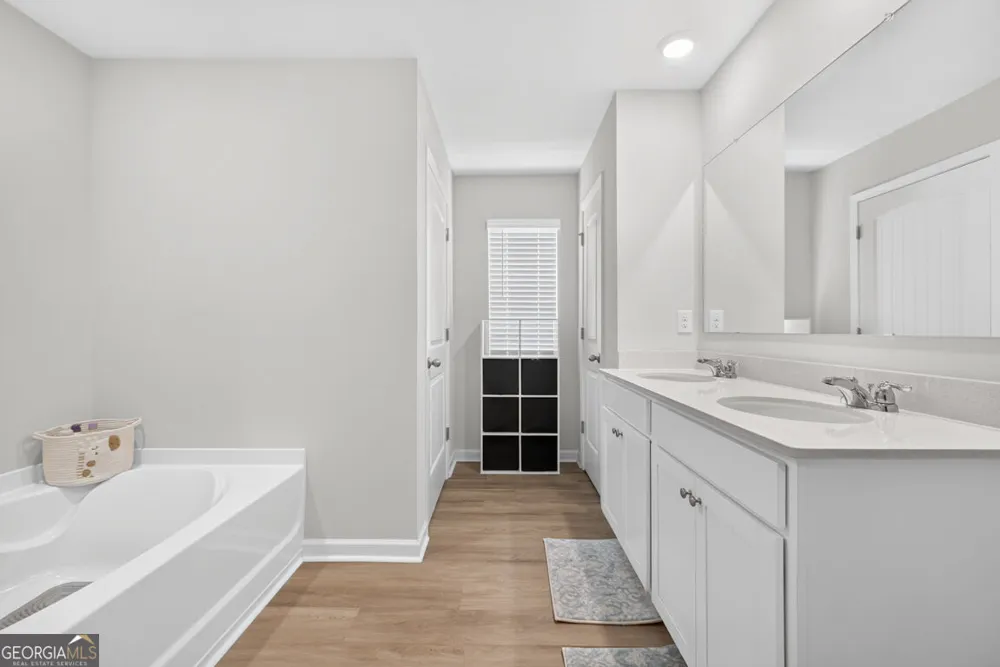 4136 Kestrel CT Gainesville, GA 30506