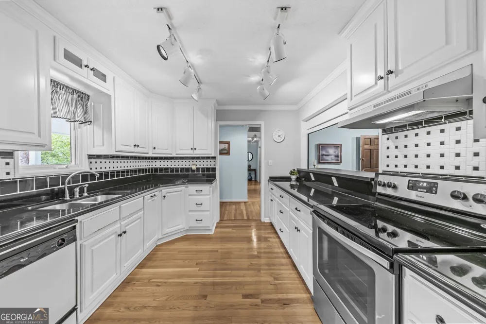 235 Winterberry DR Athens, GA 30606