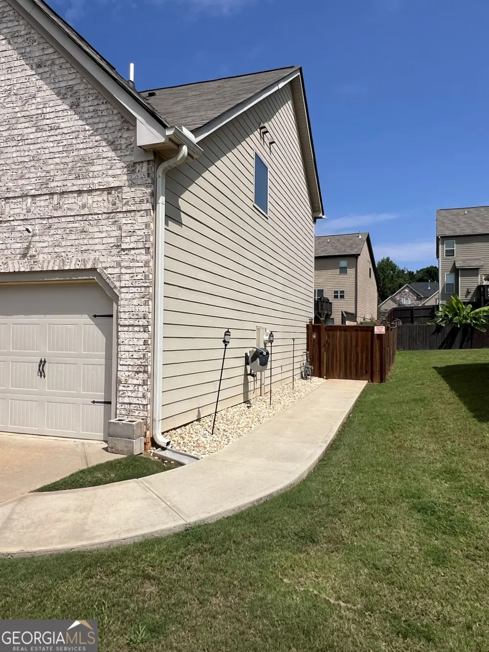 582 Oakville TRL Hampton, GA 30228