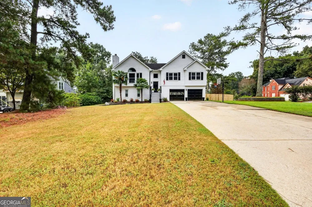 222 Gates Mill DR Lawrenceville, GA 30045